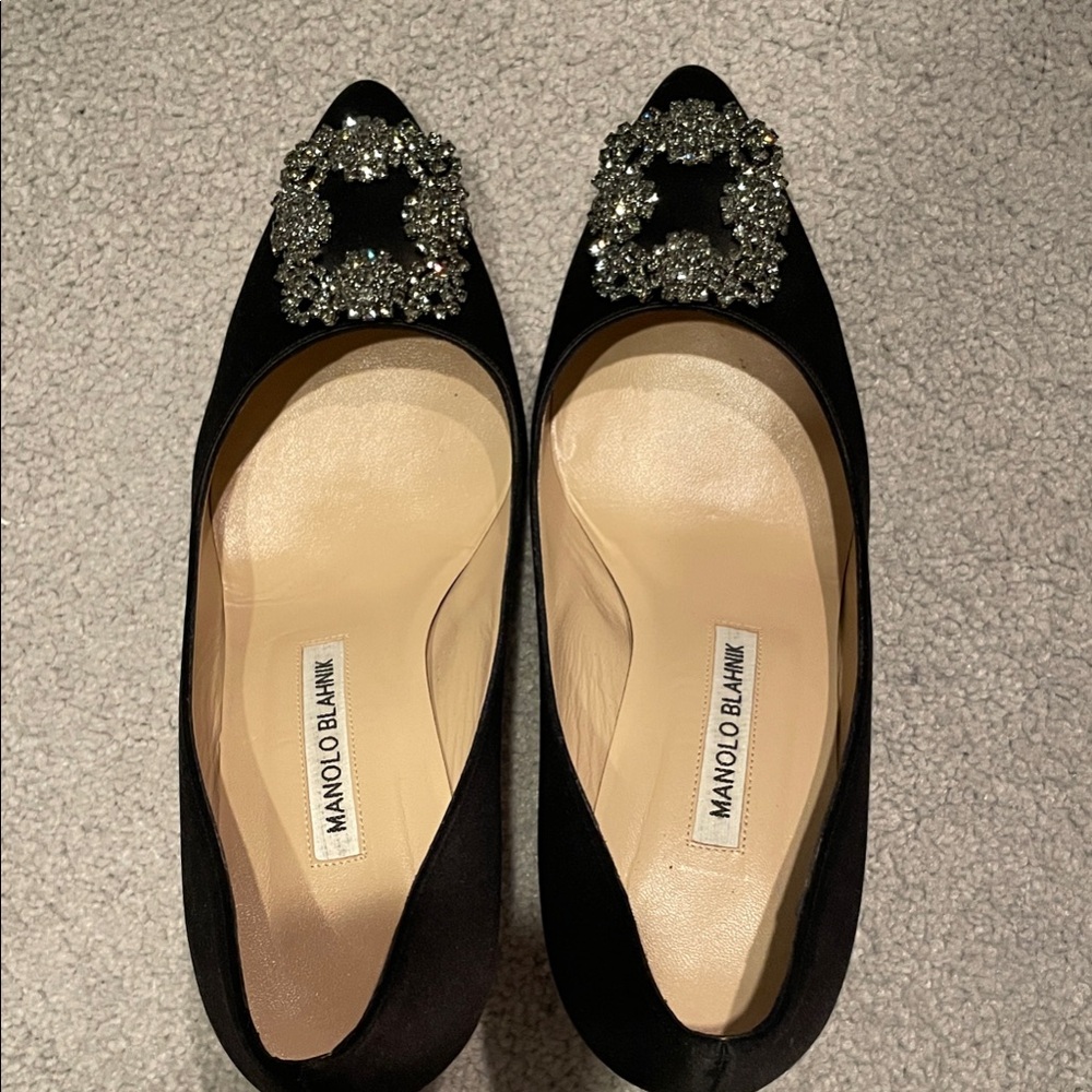 Barely Worn Manolo Blahnik Black Hangisi 70mm Pumps